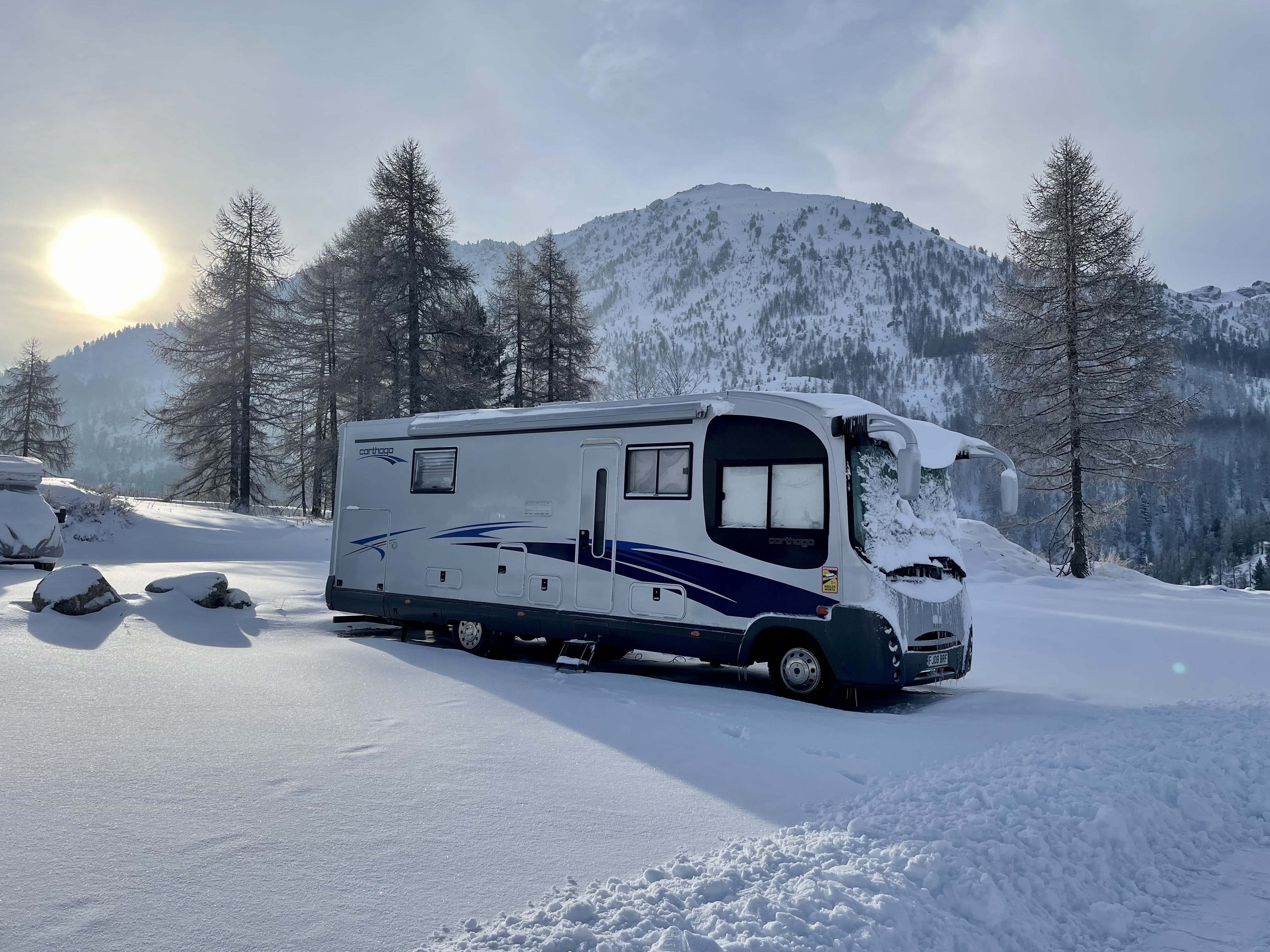 Skiing in a motorhome for 85 days – how much does it cost?