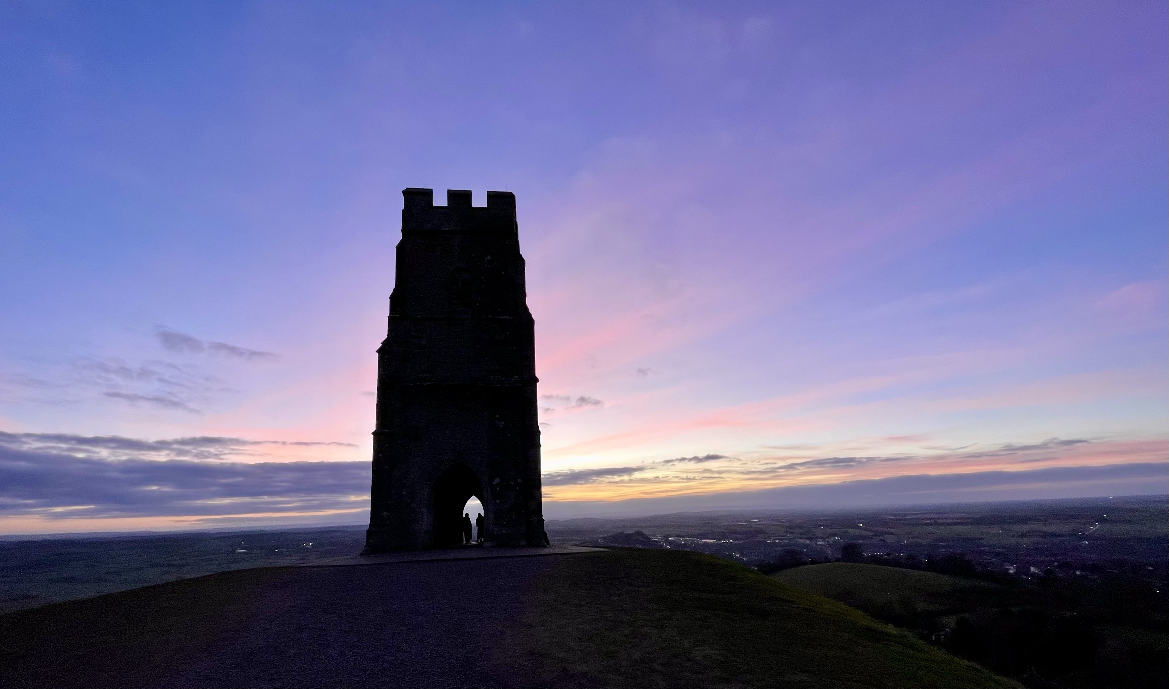 A Druid, a Tor and an invisible comet